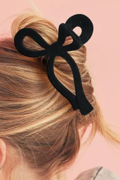 New Dear-Lover Velvet-Flocked Bow Shape Claw Clip Black