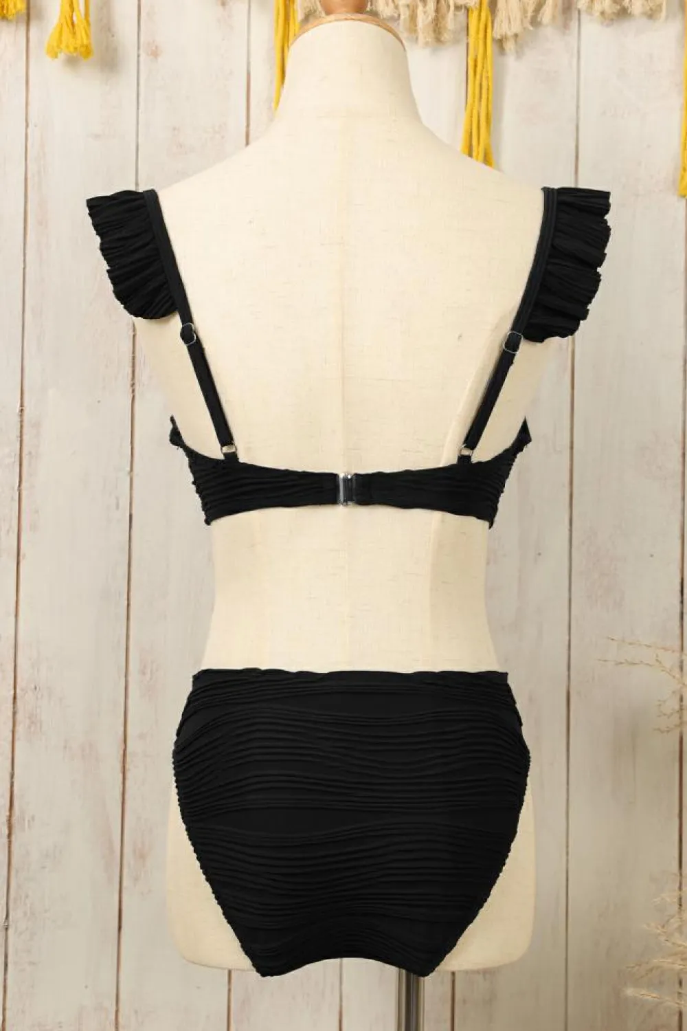 Fashion Dear-Lover Wavy Textured Ruffled Straps Twist Bikini Swimsuit Black