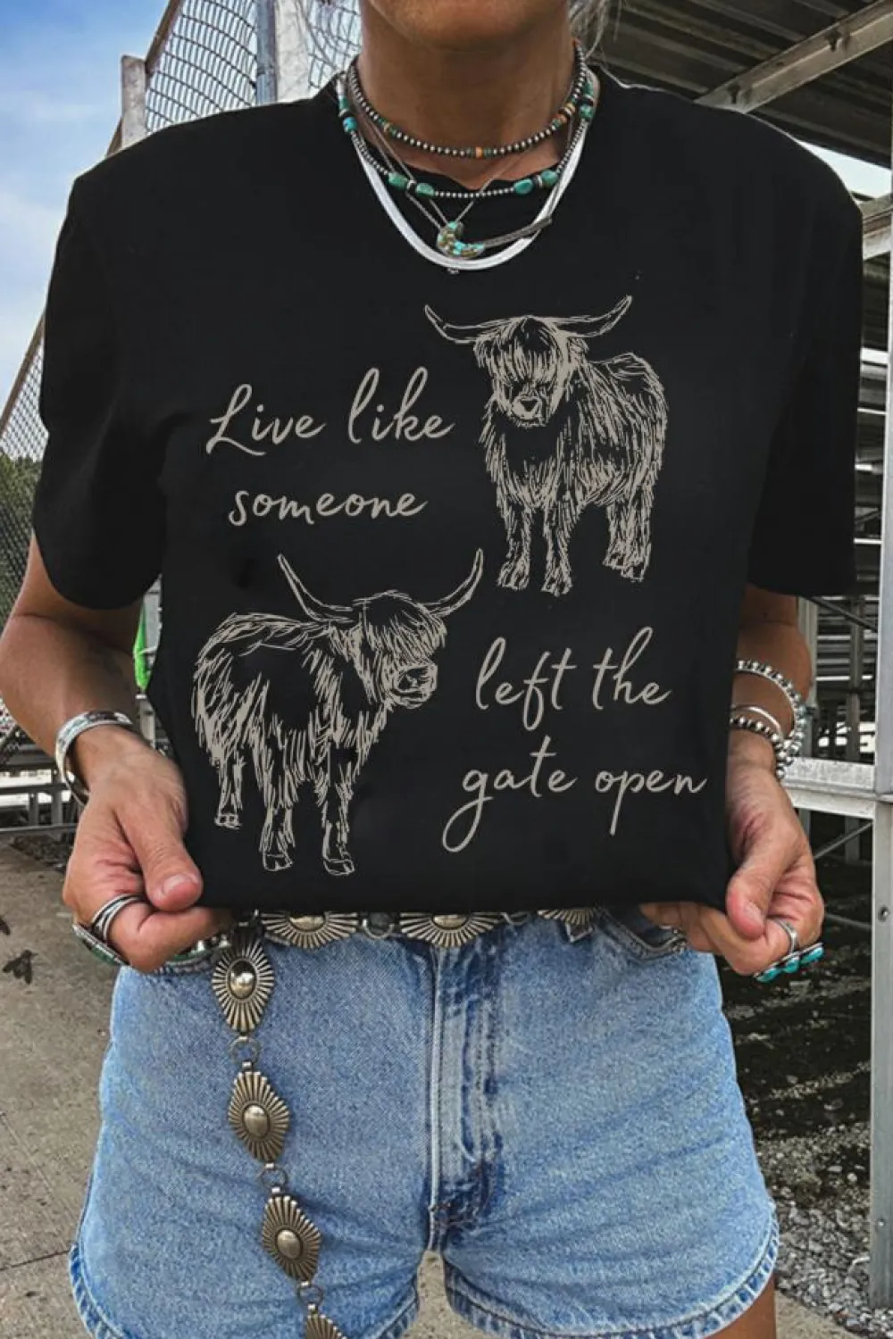 Sale Dear-Lover Western Cow Print Round Neck Casual Tee Black