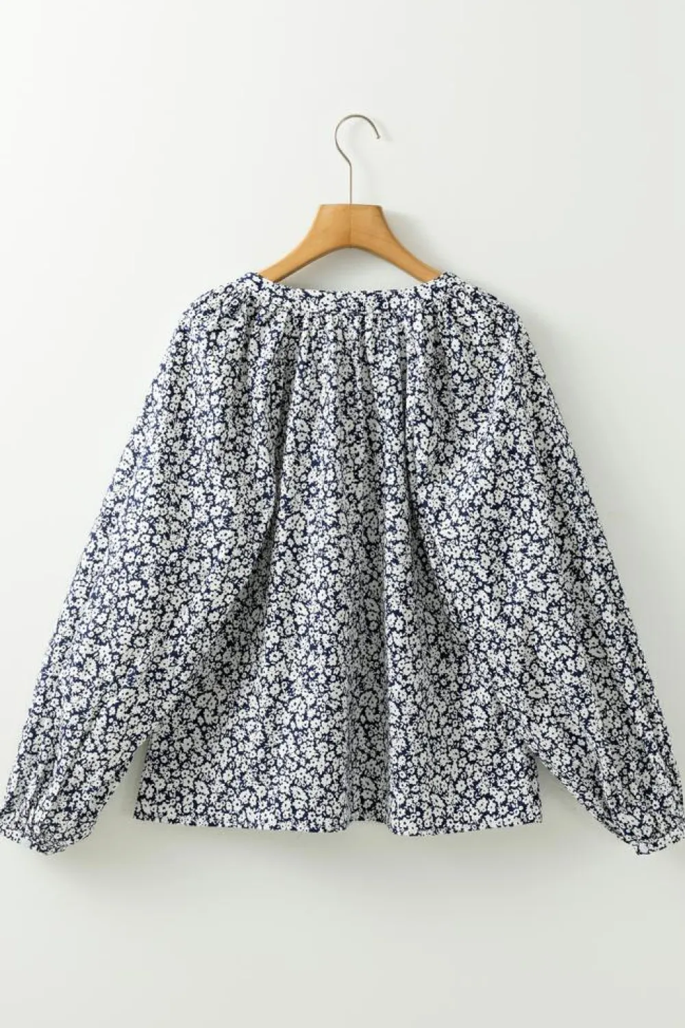 Sale Dear-Lover Floral Print Notched V Neck Puff Sleeve Blouse Blue