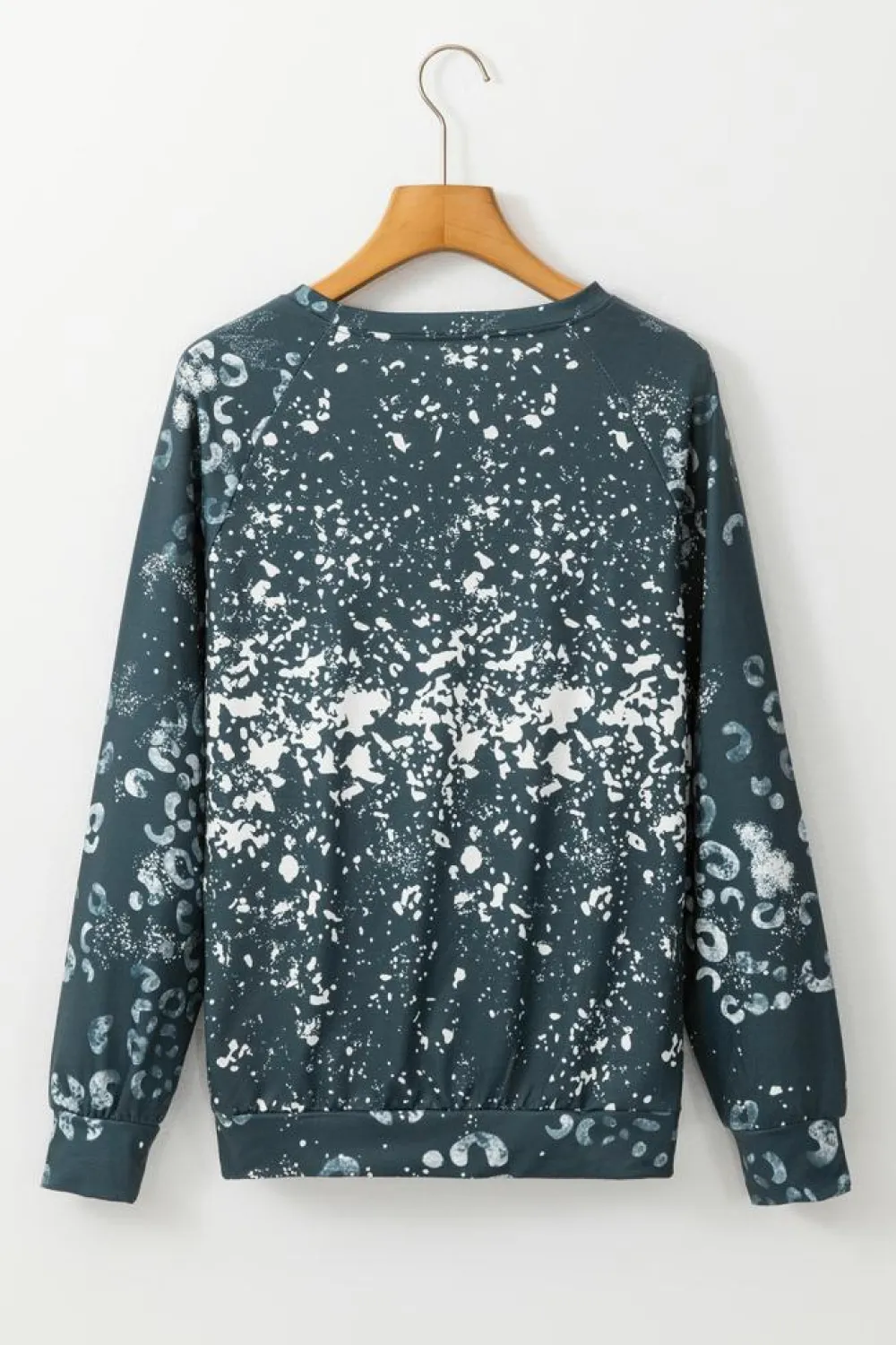 Clearance Dear-Lover Leopard Bleached Raglan Sleeve Crewneck Sweatshirt Blue