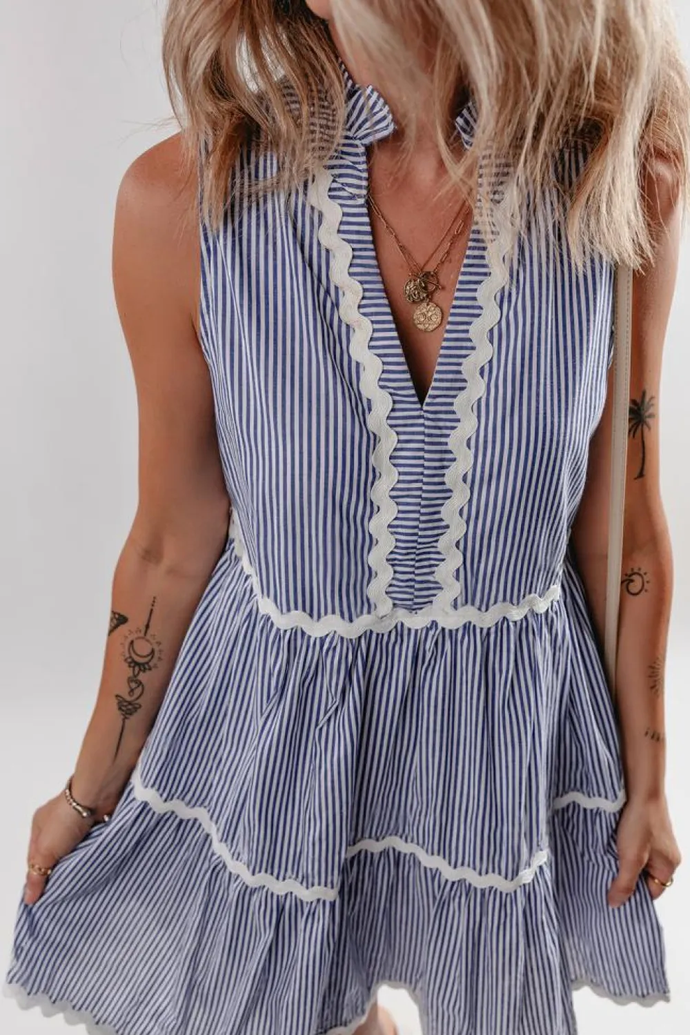 Outlet Dear-Lover Sleeveless Notched V Neck Contrast Ric Rac Mini Dress Blue Stripe