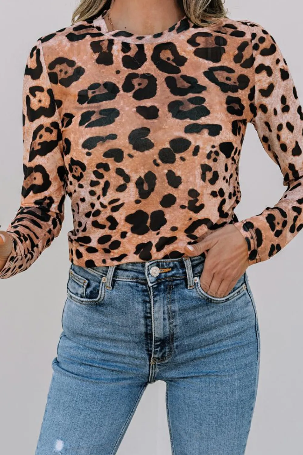 Discount Dear-Lover Leopard Round Neck Long Sleeve Slim Top Brown