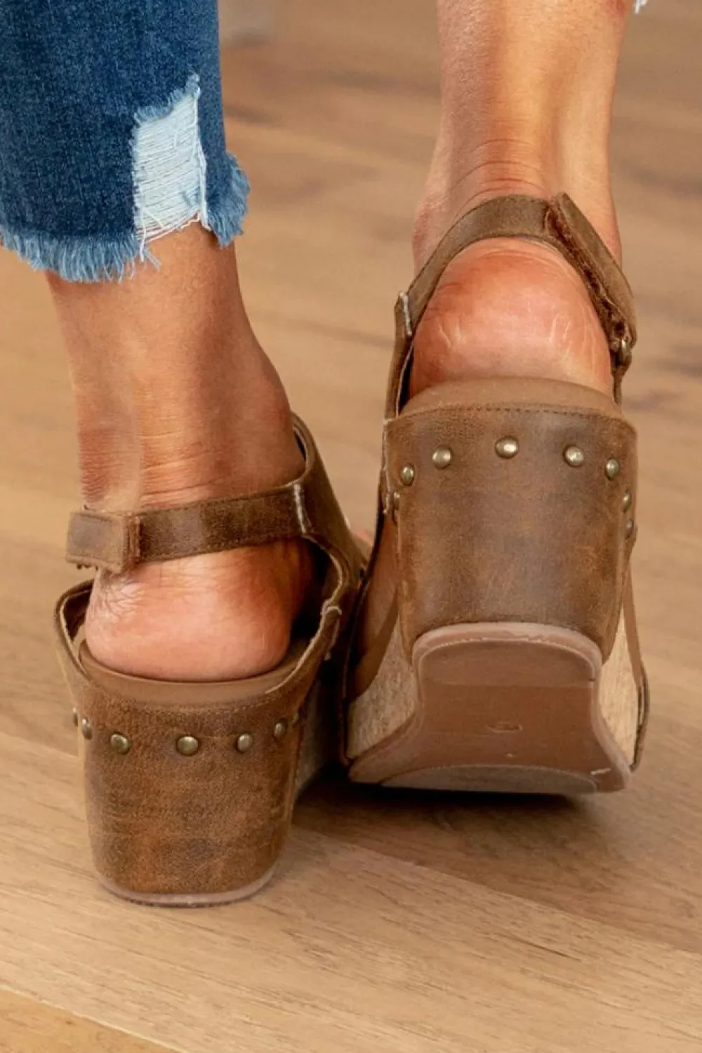 Online Dear-Lover Vintage Leather Stitching Studded Wedge Sandals Brown