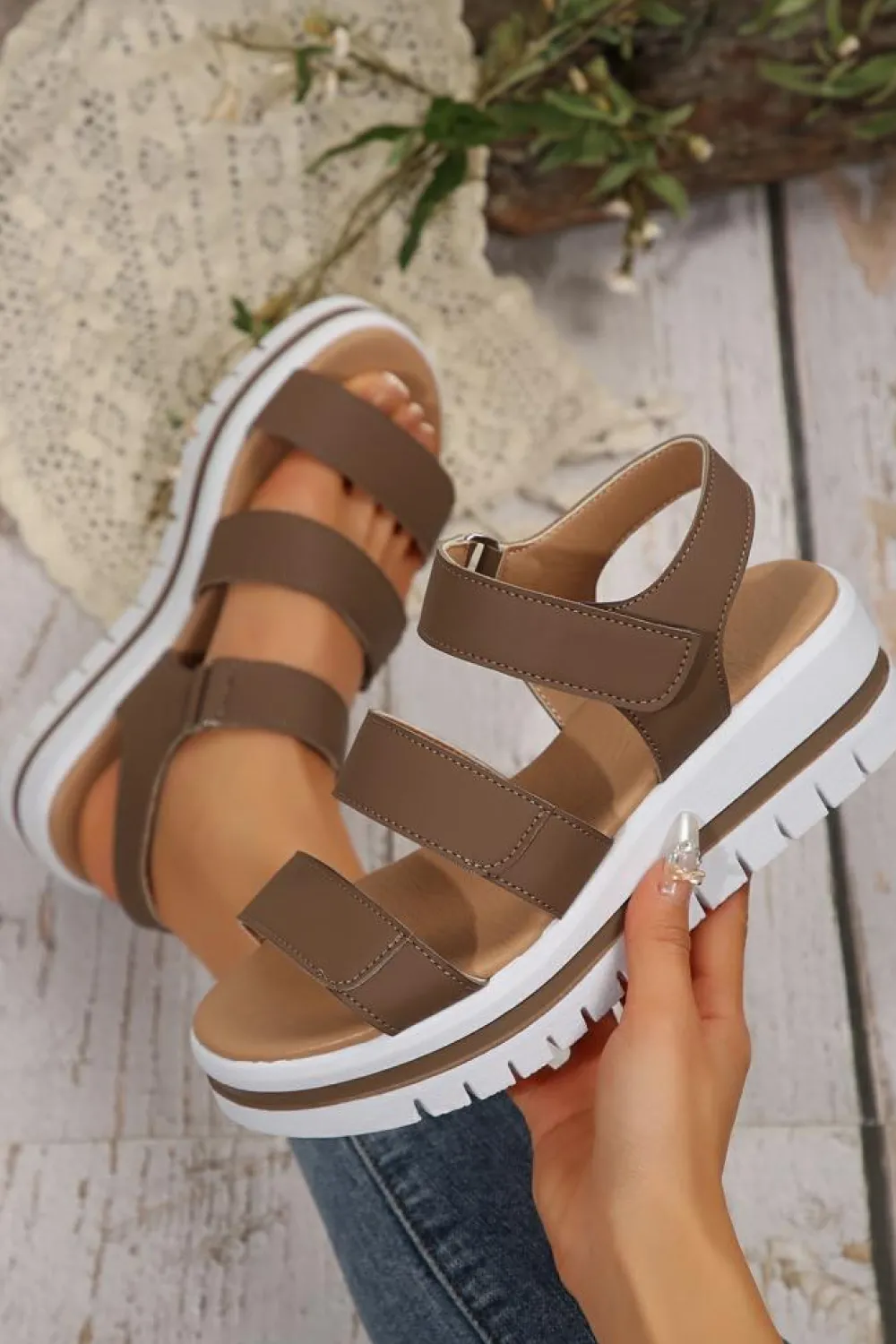 Hot Dear-Lover Hollow Out Buckle PU Leather Platform Sandals Camel
