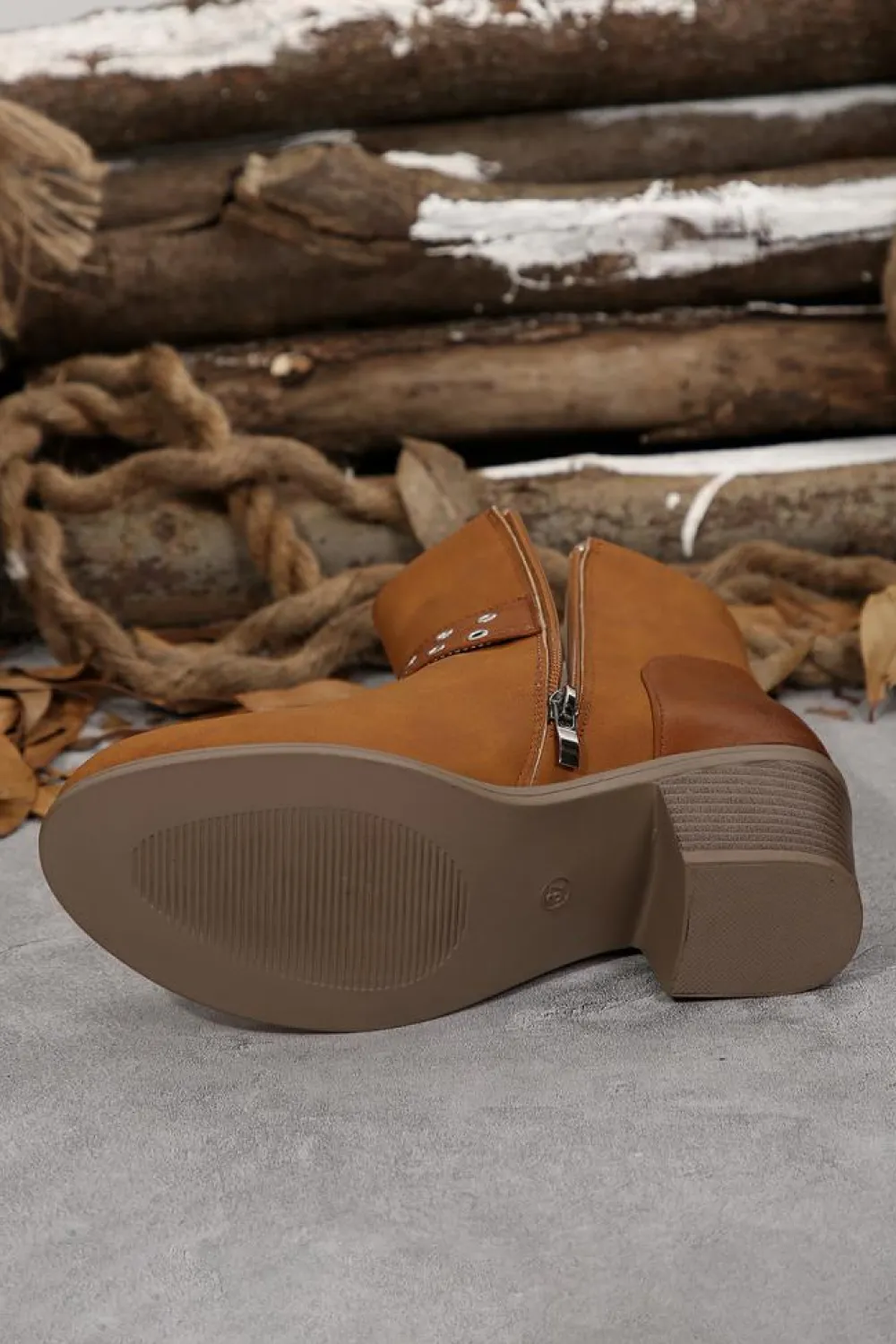 New Dear-Lover Eyelet Buckled Chunky Heel Faux Leather Ankle Boots Chestnut