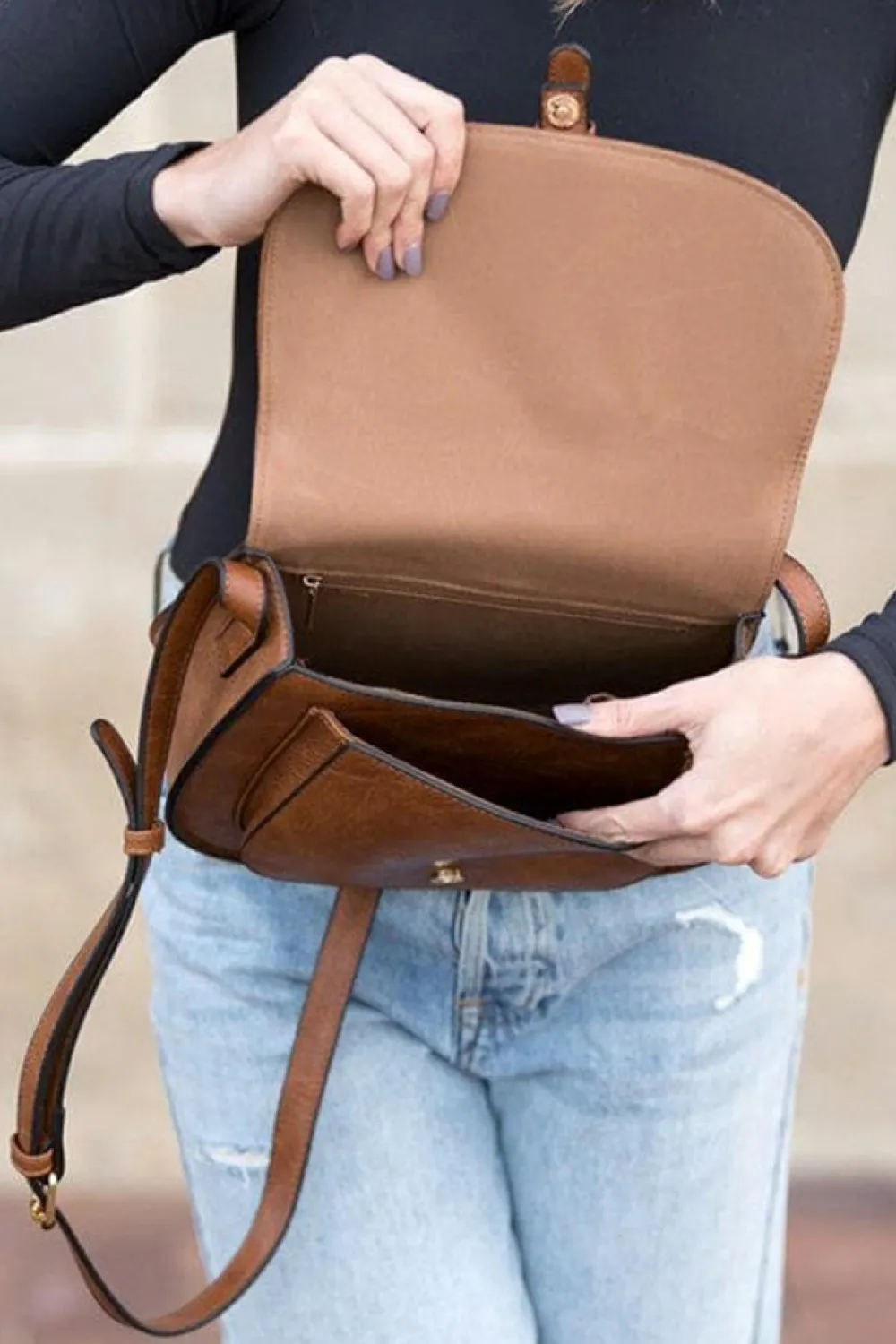 Best Dear-Lover Flapped Magnetic Buckle PU Leather Shoulder Bag Chestnut
