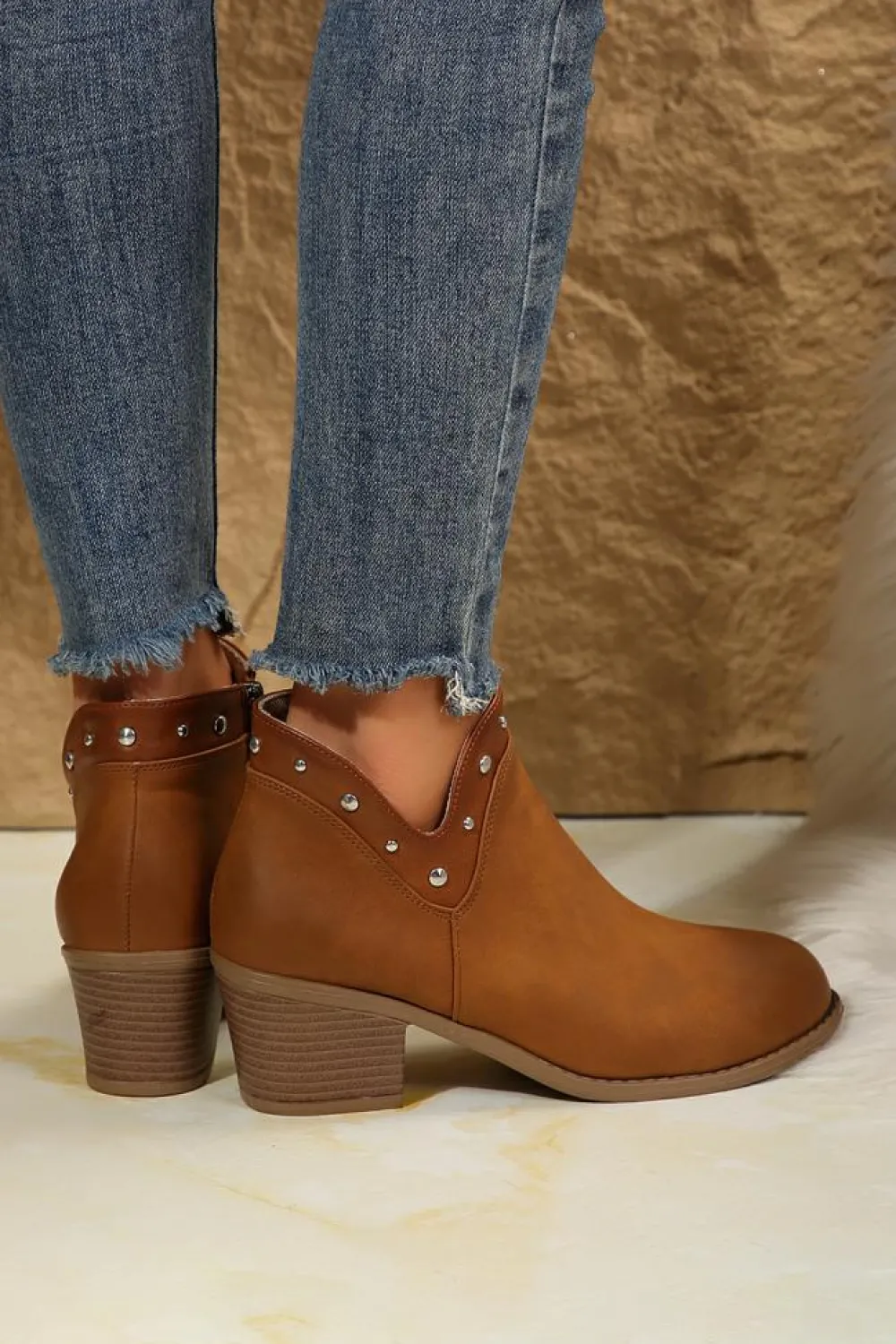 Sale Dear-Lover Studded Faux Leather Chunky Heel Ankle Boots Chestnut