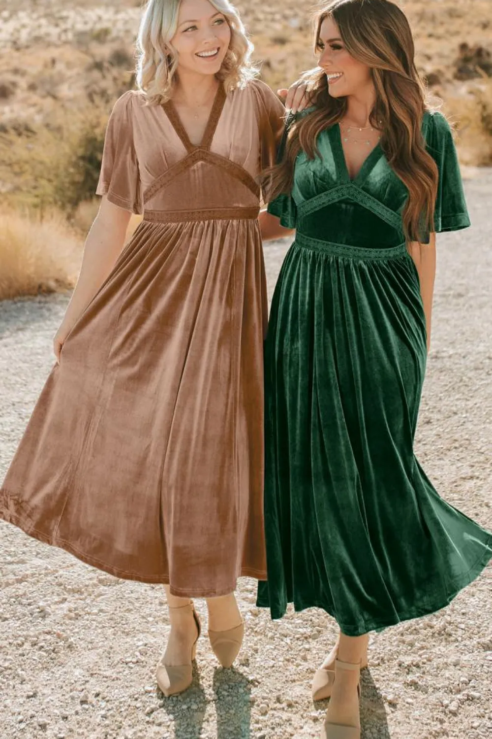 Outlet Dear-Lover Velvet Lacy V Neckline Short Sleeve Empire Waist Flowy Maxi Dress Chestnut