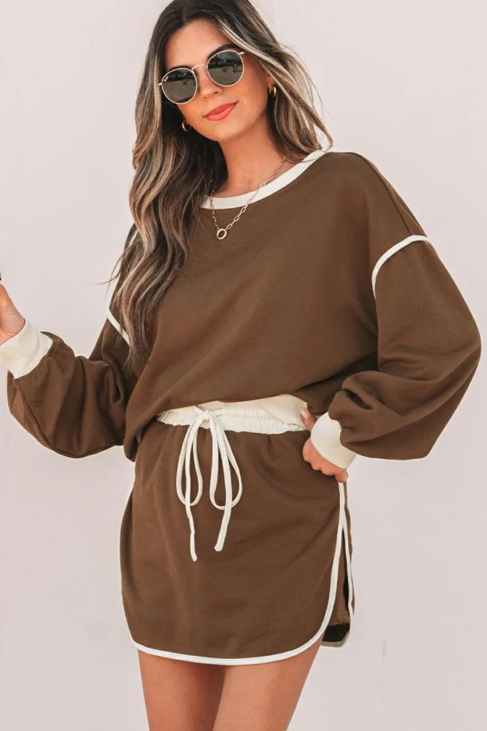 Hot Dear-Lover Color Contrast Loose Pullover and Lace-up Waist Skort Set Coffee