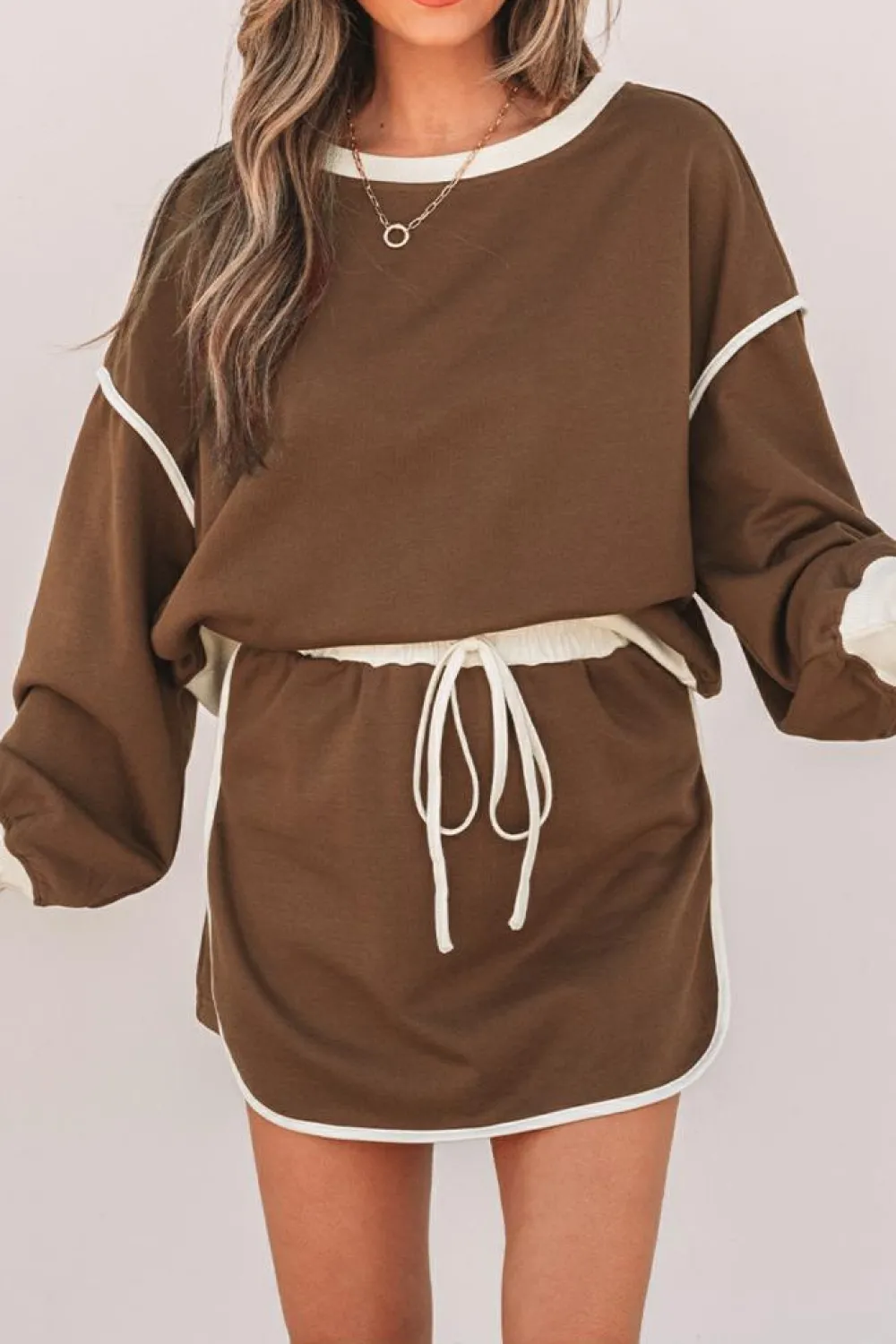 Hot Dear-Lover Color Contrast Loose Pullover and Lace-up Waist Skort Set Coffee