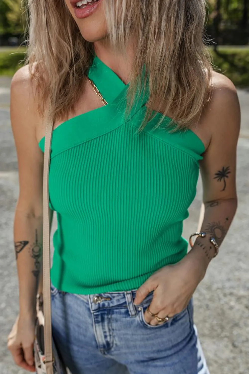 Discount Dear-Lover Ribbed Criss Cross Halter Neck Sheath Sweater Tank Top Dark Green
