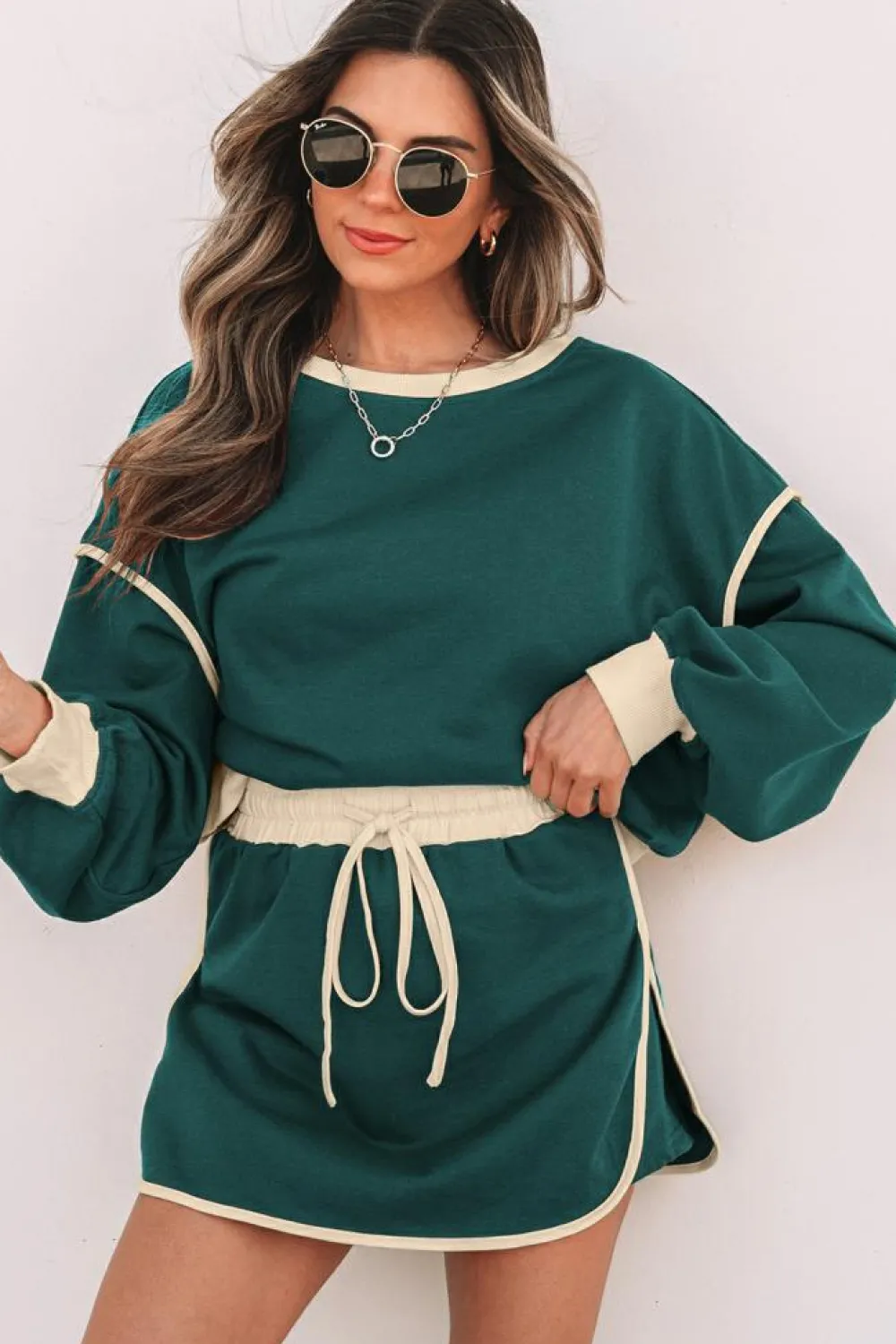 Clearance Dear-Lover Color Contrast Loose Pullover and Lace-up Waist Skort Set Evergreen