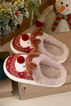 Hot Dear-Lover Christmas Cartoon Reindeer Plush Home Slippers Fiery Red