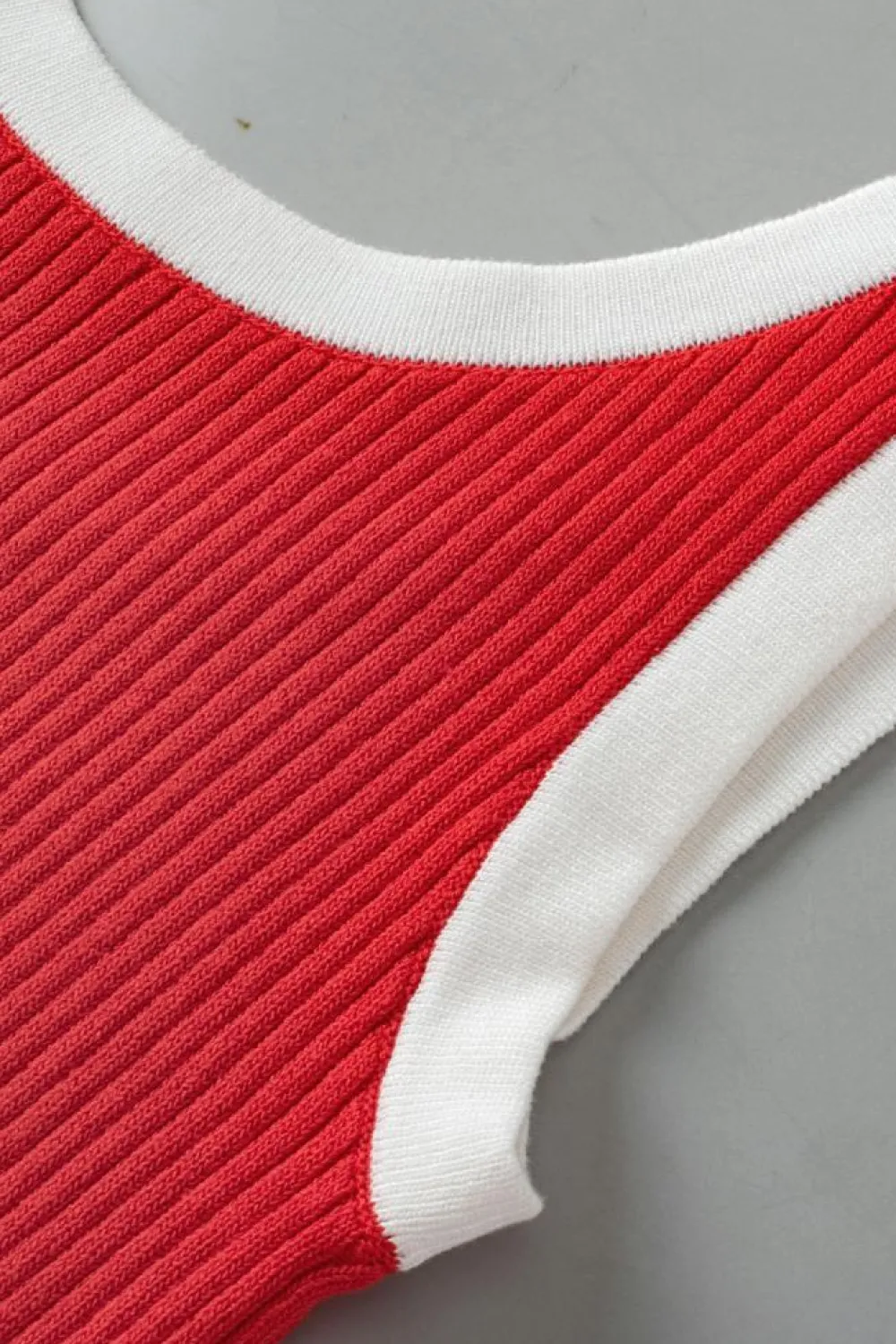 Discount Dear-Lover Colorblock Edge Ribbed Knit U Neck Tank Top Fiery Red