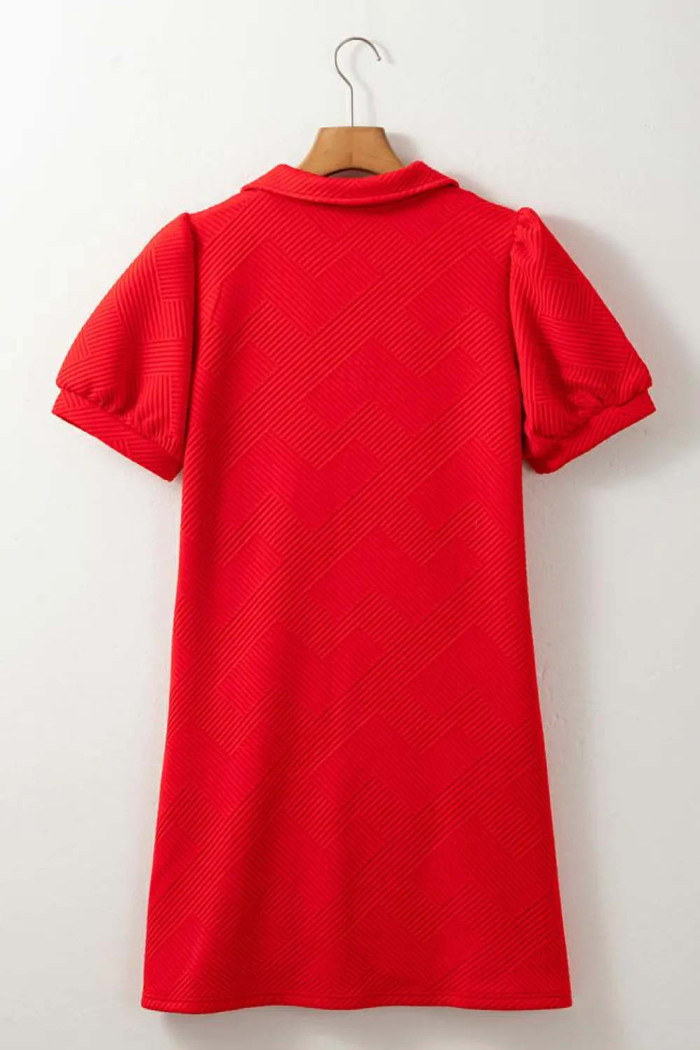 Outlet Dear-Lover Textured Collared V Neck Puff Short Sleeve Shift Mini Dress Fiery Red