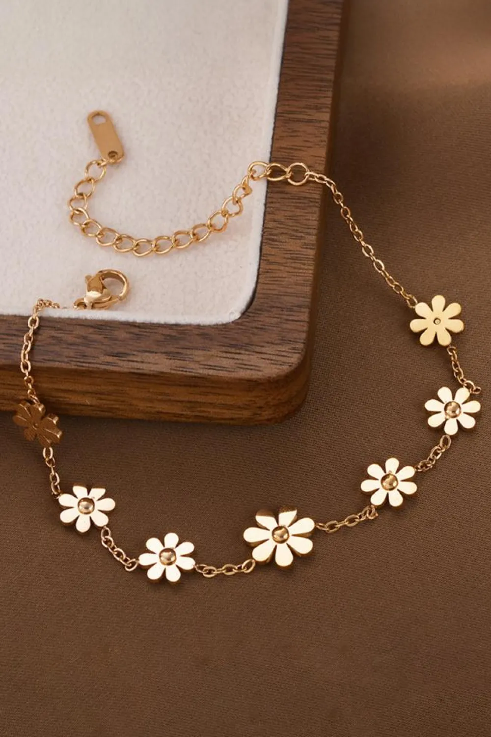 Best Dear-Lover Daisy Plated Alloy Adjustable Bracelet Gold