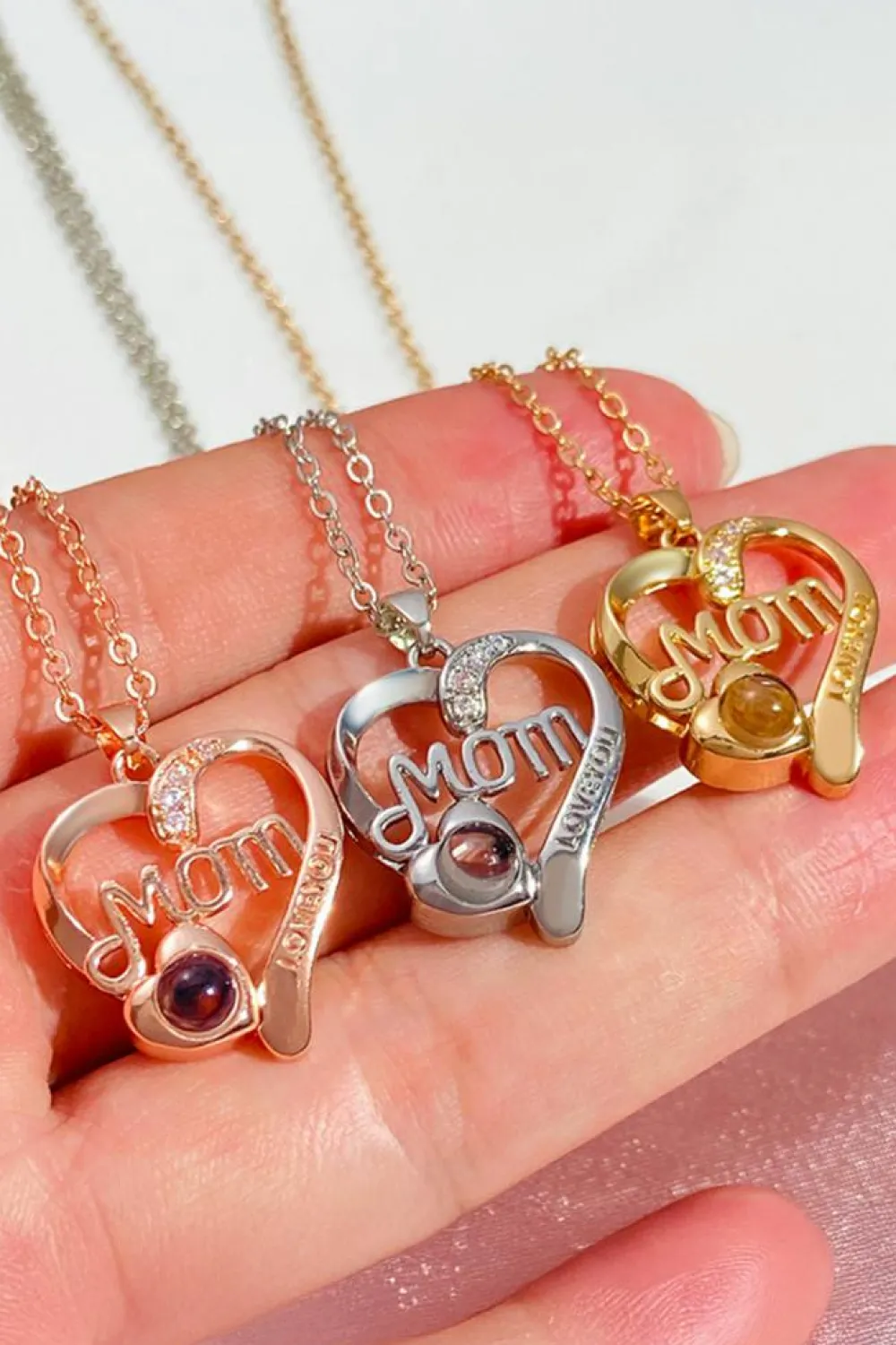 New Dear-Lover Mom Heart Shape Crystal Decor Alloy Pendant Necklace Gold
