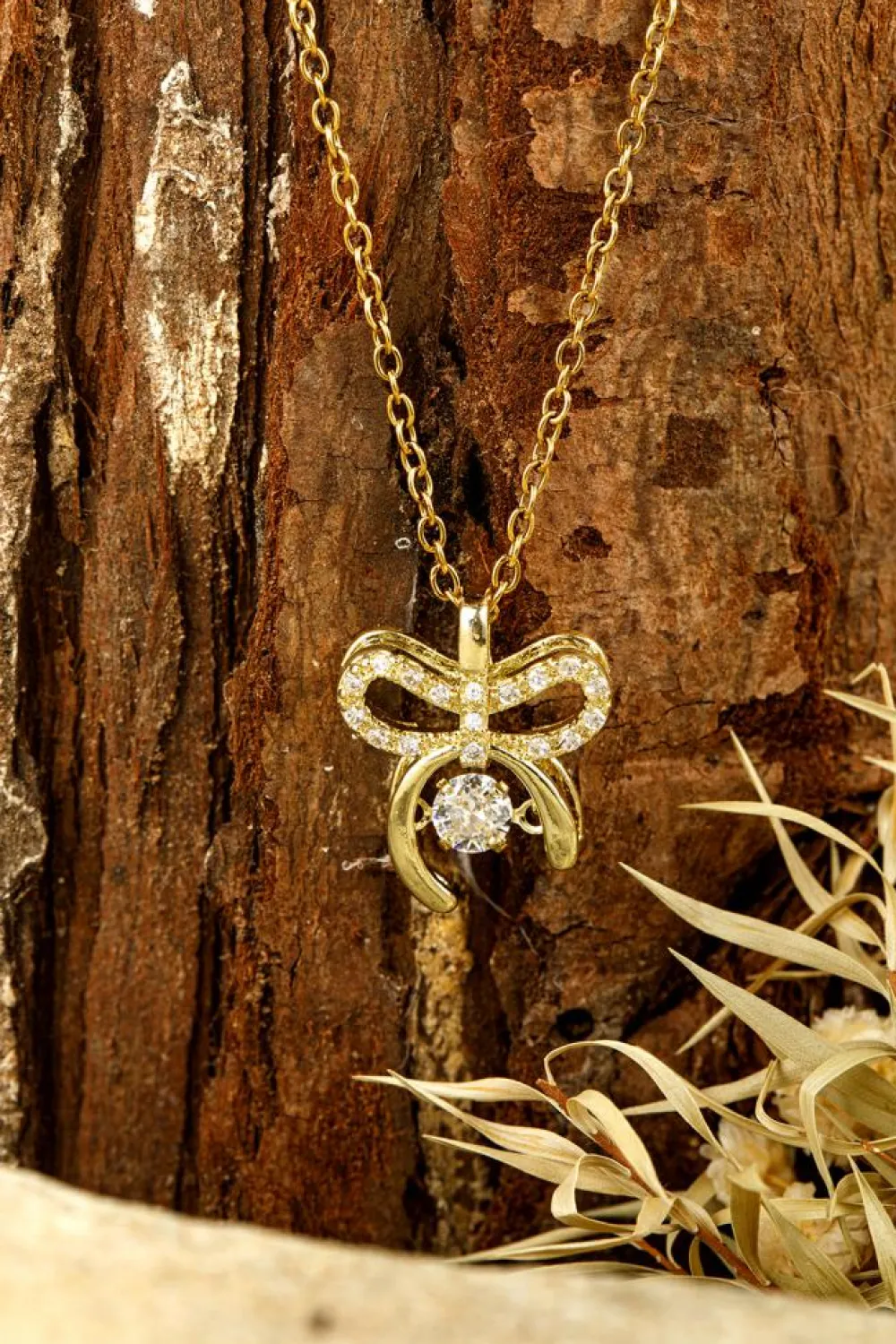 Hot Dear-Lover Rhinestone Bow Knot Pendant Plated Alloy Necklace Gold