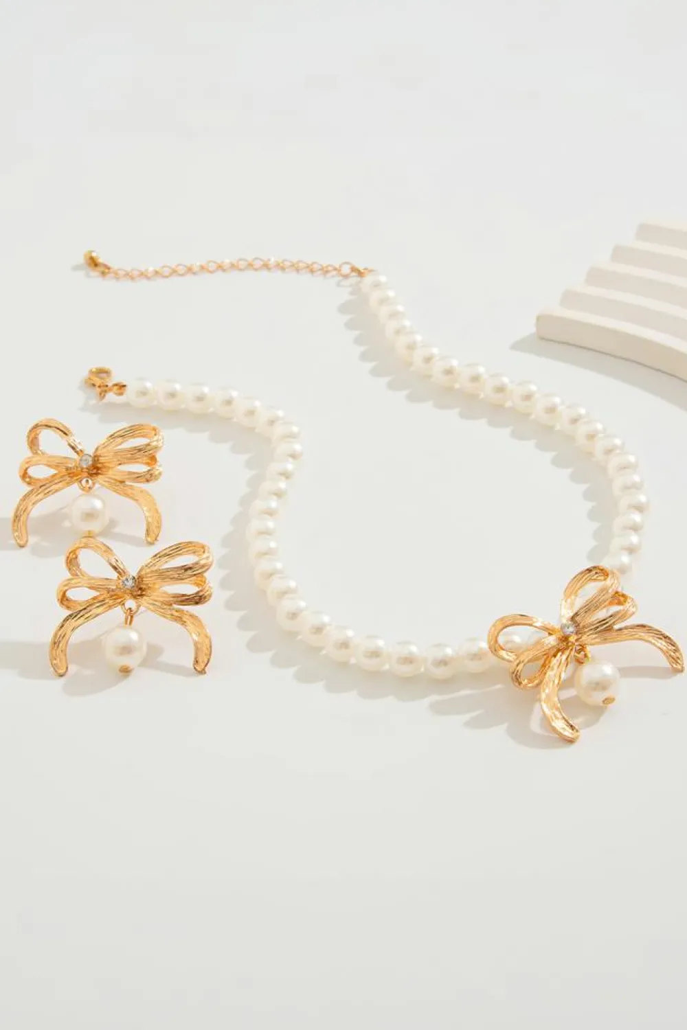 Discount Dear-Lover Rhinestone Pearl Bow Decor Plated Necklace and Earrings Set Gold