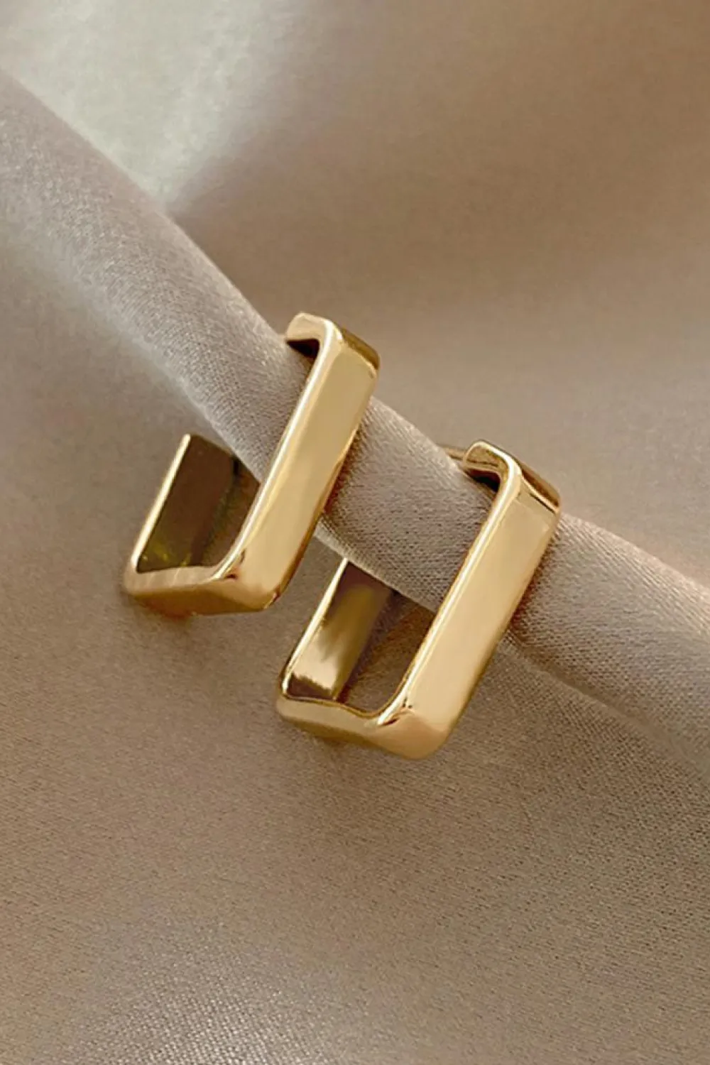 Clearance Dear-Lover Square Hook Plated Alloy Stud Earrings Gold