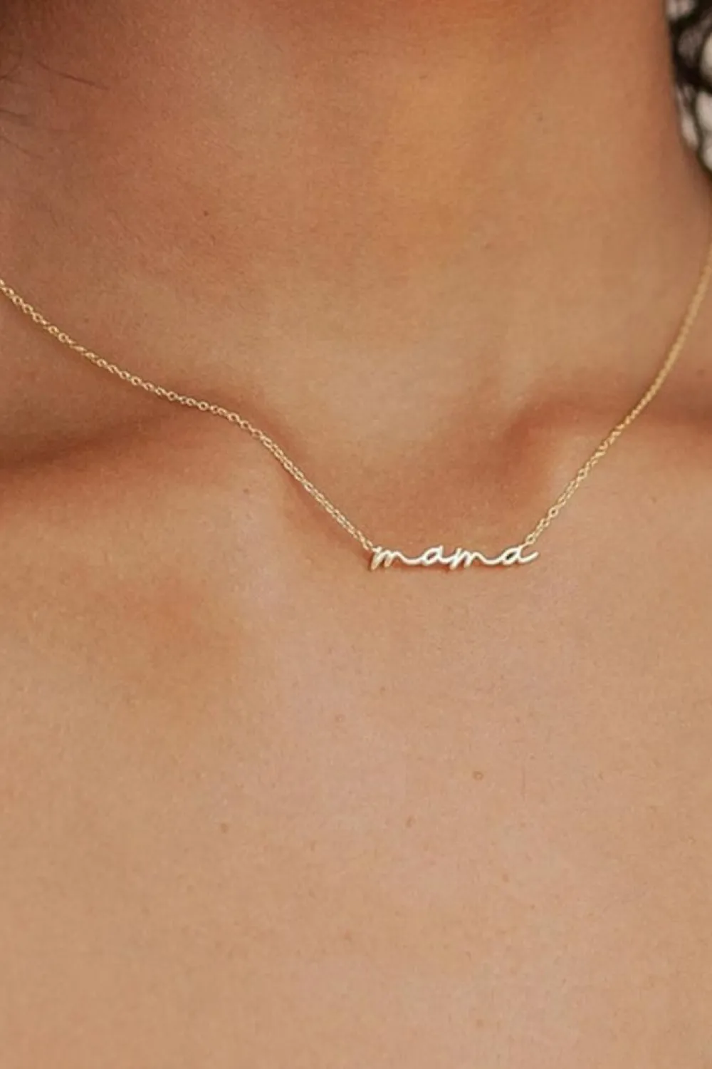 Discount Dear-Lover Tiny Mama Script Necklace Gold