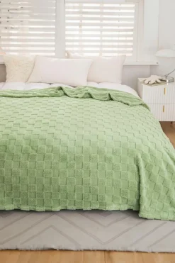Fashion Dear-Lover Checkered Texture Large Plush Blanket Grass Green