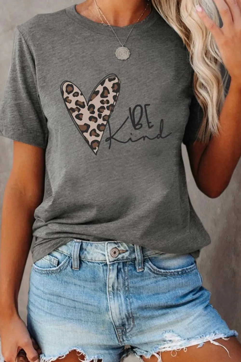 Sale Dear-Lover Leopard Heart Be Kind Graphic Tee Gray