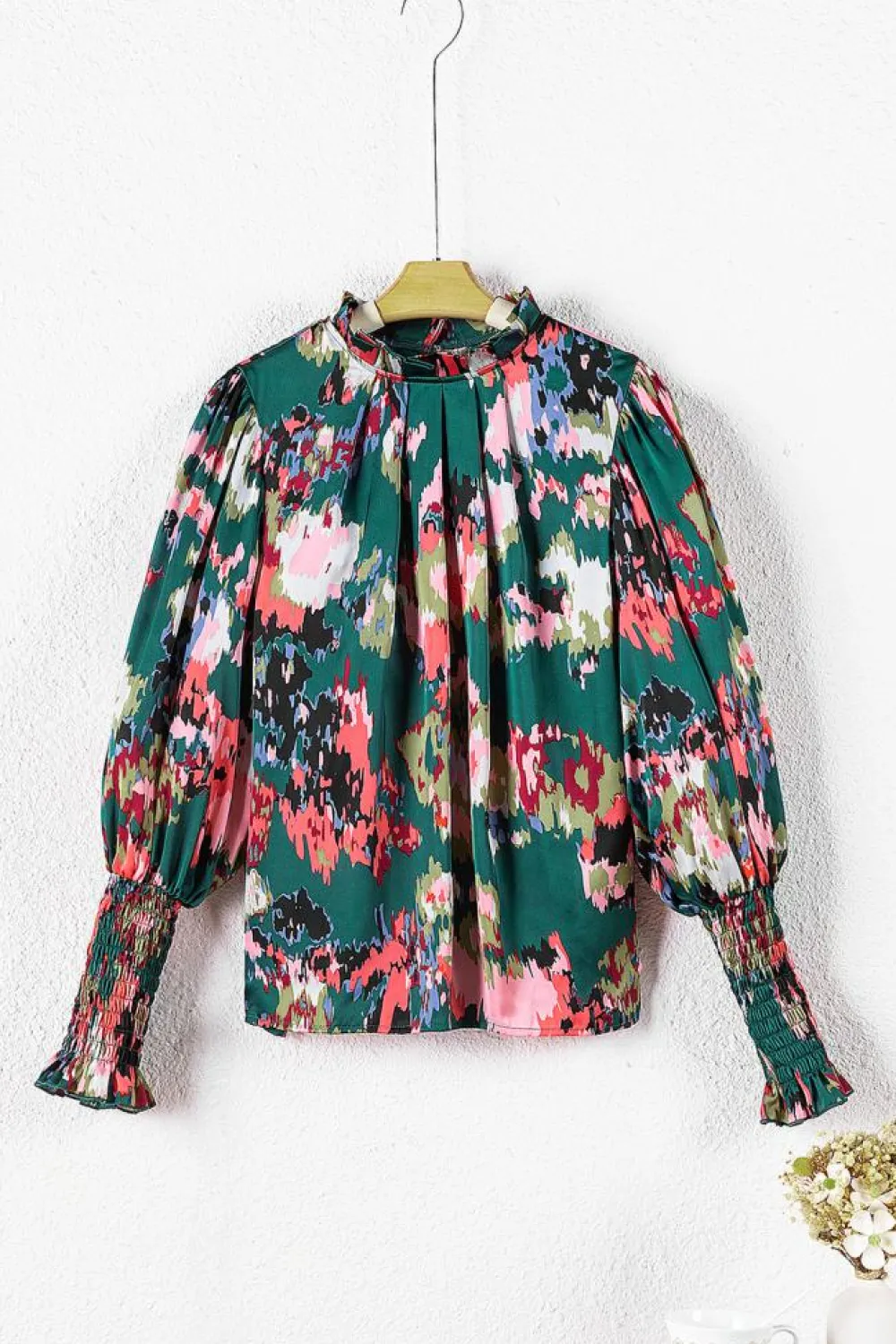 Hot Dear-Lover Abstract Print Smocked Cuffs Frilled Neck Blouse Green