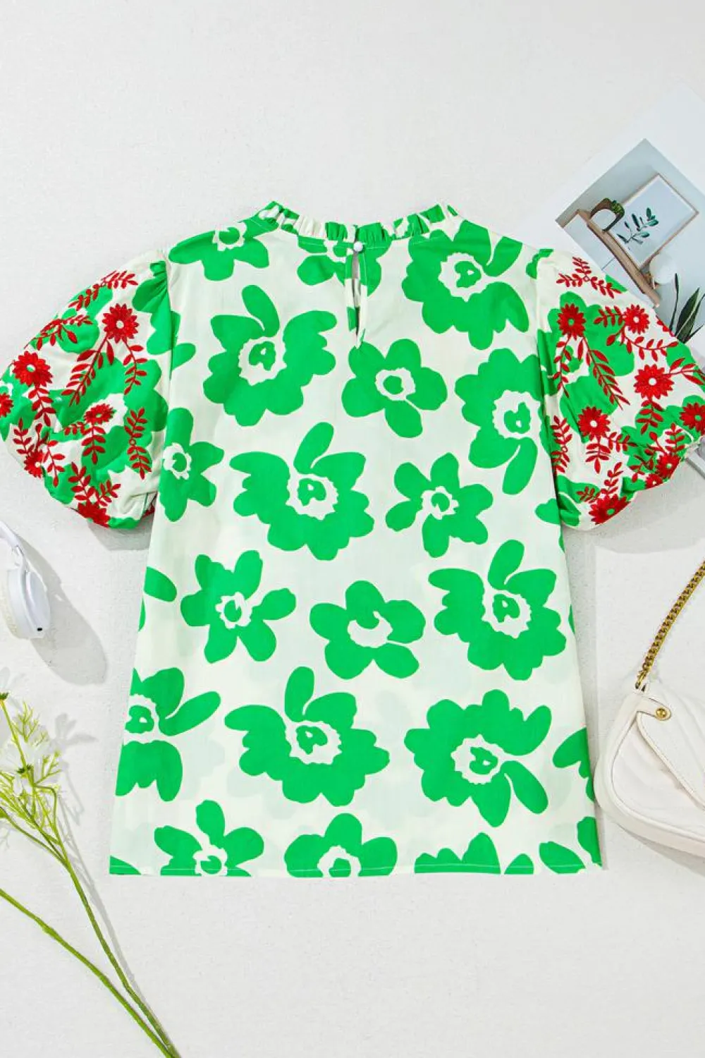 Hot Dear-Lover Contrast Embroidered Puff Short Sleeve Floral Blouse Green