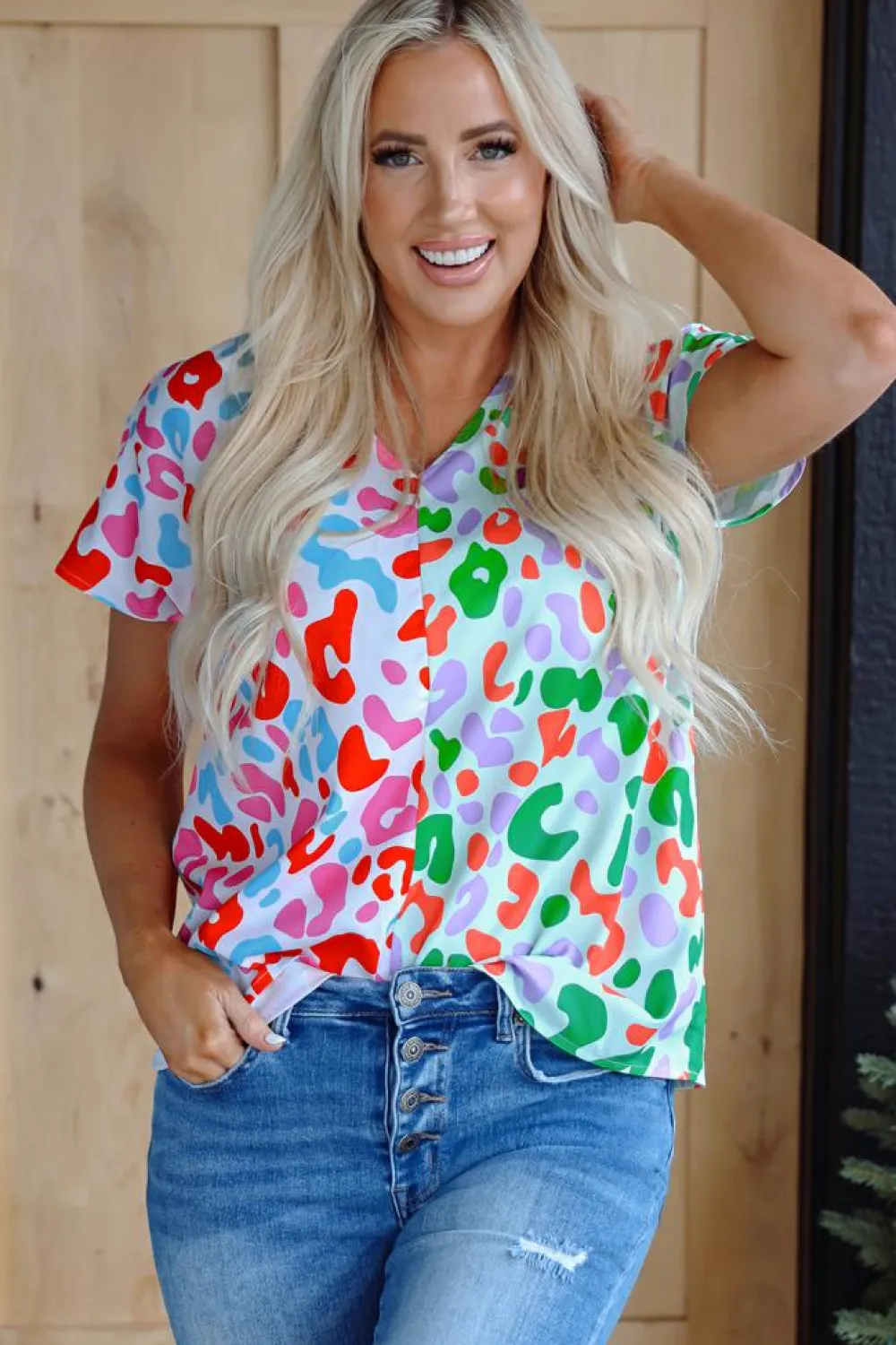 Discount Dear-Lover Contrast Leopard Print V Neck Short Sleeve Blouse Green