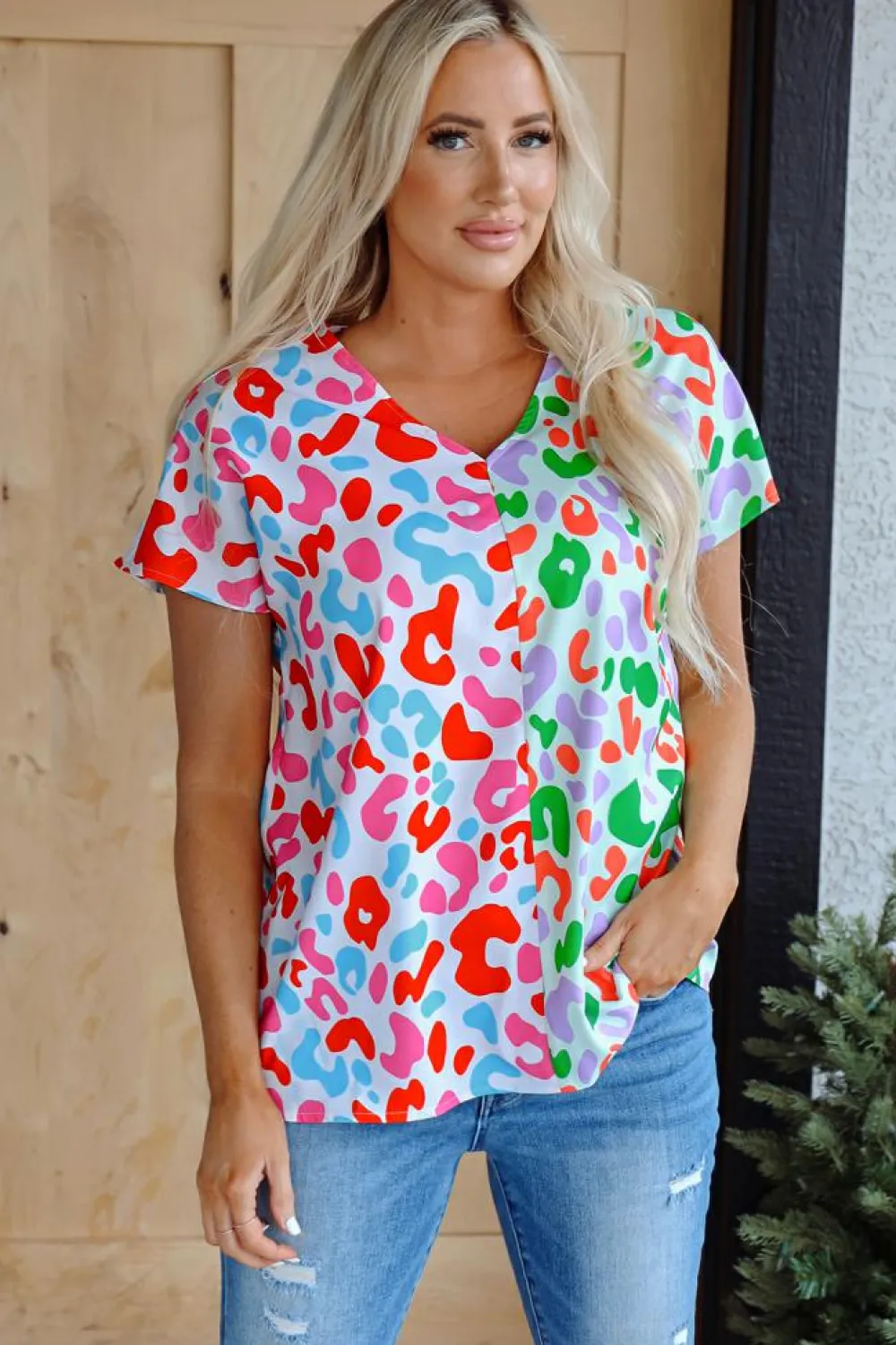 Discount Dear-Lover Contrast Leopard Print V Neck Short Sleeve Blouse Green