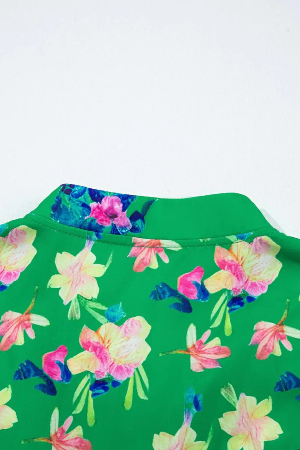 Online Dear-Lover Floral Detail Tie Split Neck Short Sleeve Blouse Green