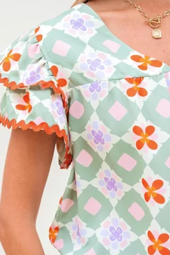 Sale Dear-Lover Geometric Floral Print Layered Flutter Sleeve V Neck Ric Rac Trim Blouse Green