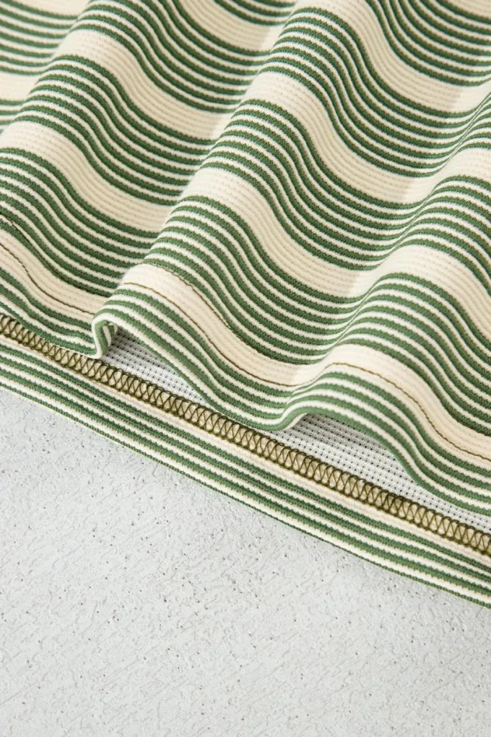 Clearance Dear-Lover Contrast Edge Short Batwing Sleeve T Shirt Green Stripe