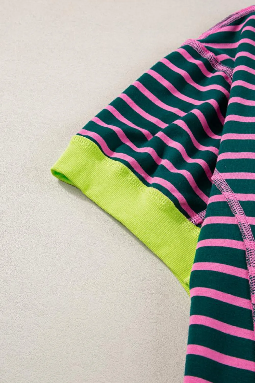 New Dear-Lover Oversized Contrast Trim Exposed Seam High Low T Shirt Green Stripe