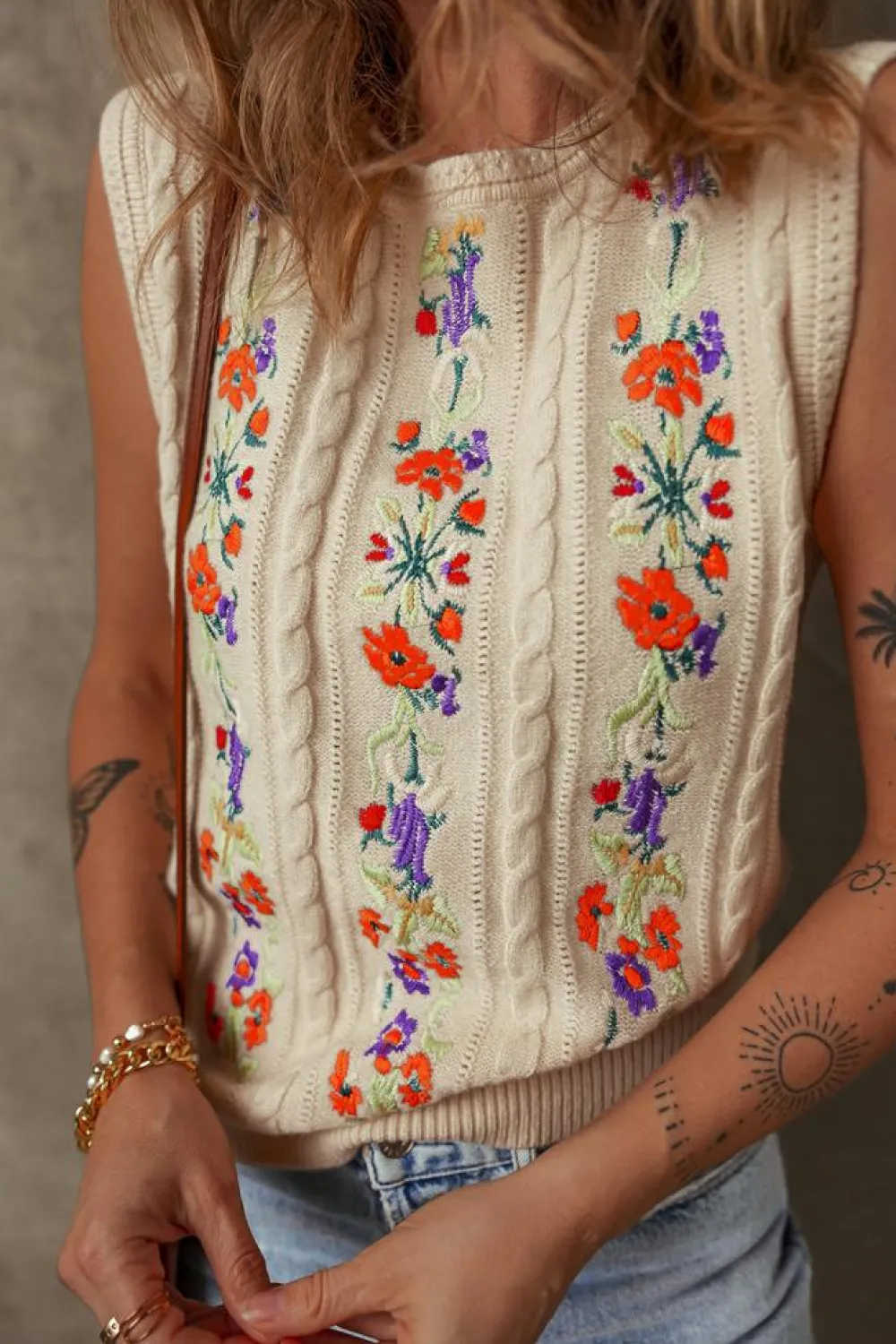 Discount Dear-Lover Embroidered Floral Cable Knit Sweater Vest Jet Stream