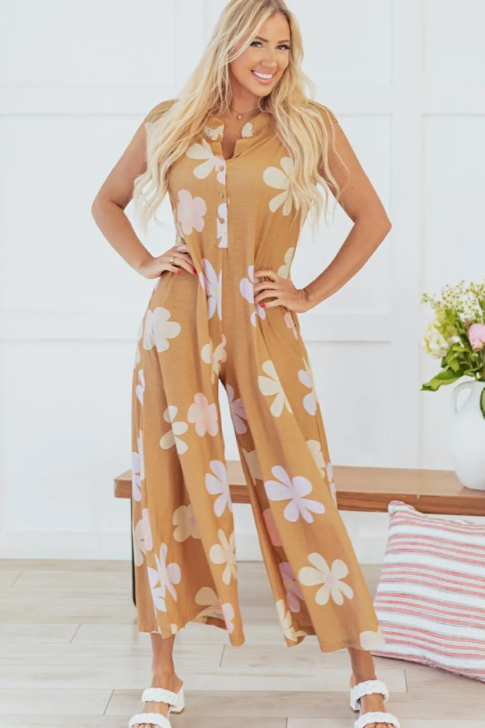 Fashion Dear-Lover Floral Print Sleeveless Button up Wide Leg Loose Jumpsuit Khaki