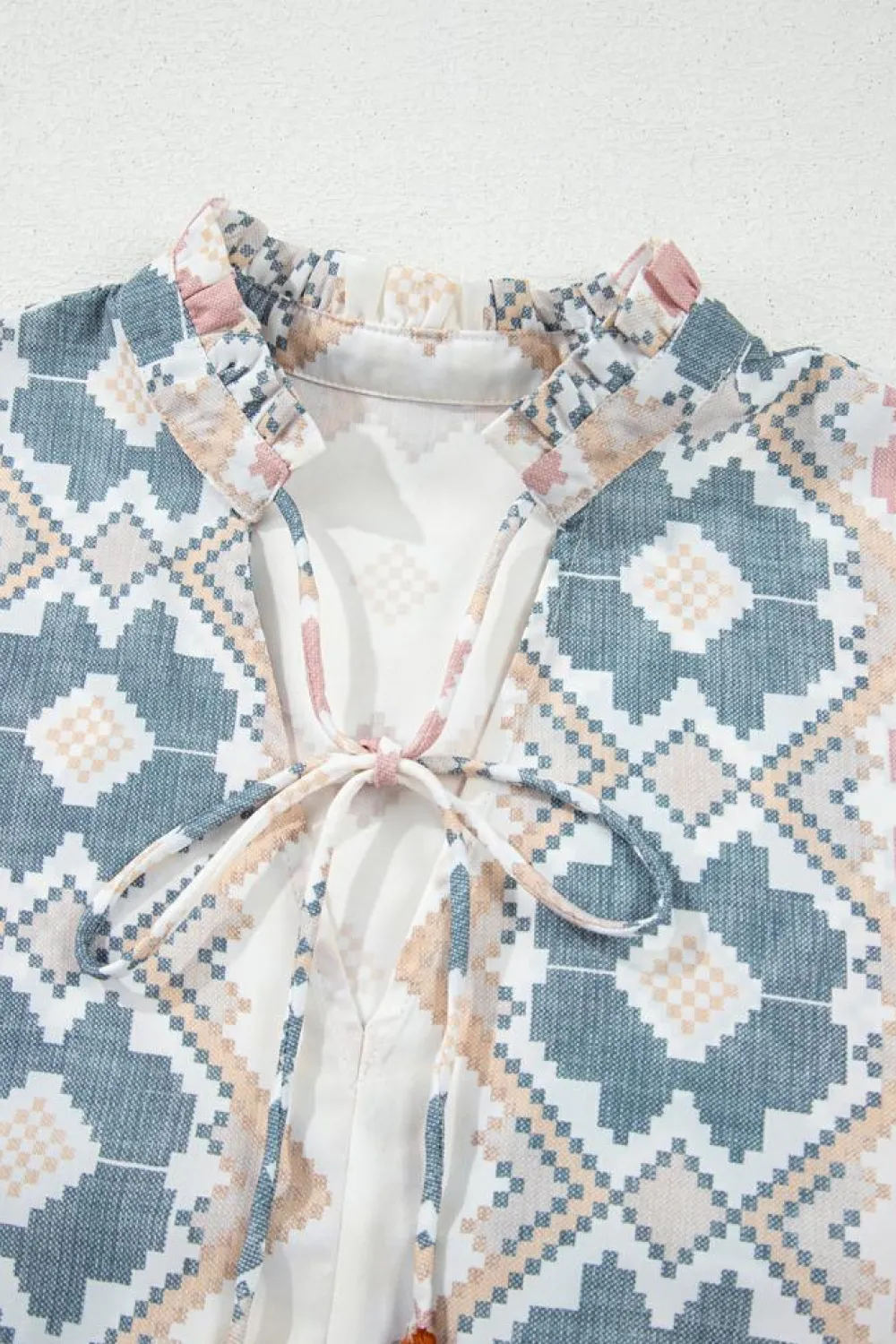 Sale Dear-Lover Geometric Print Tassel Tie Split Neck Balloon Sleeve Blouse Khaki