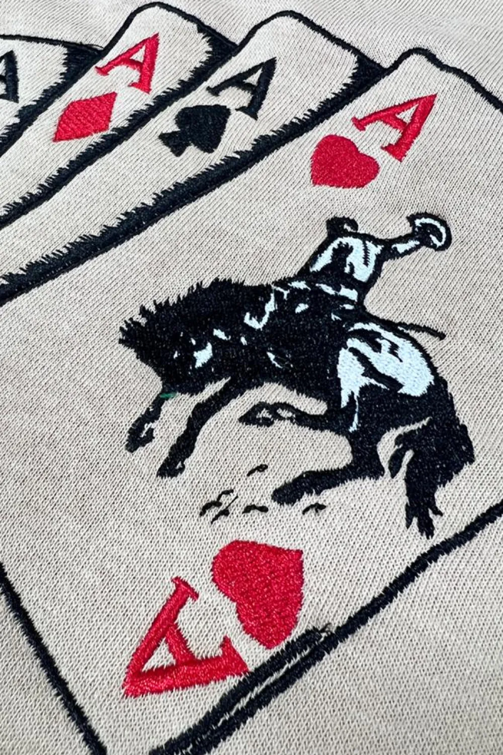 Best Dear-Lover Poker Queen Embroidered Graphic Tee Khaki