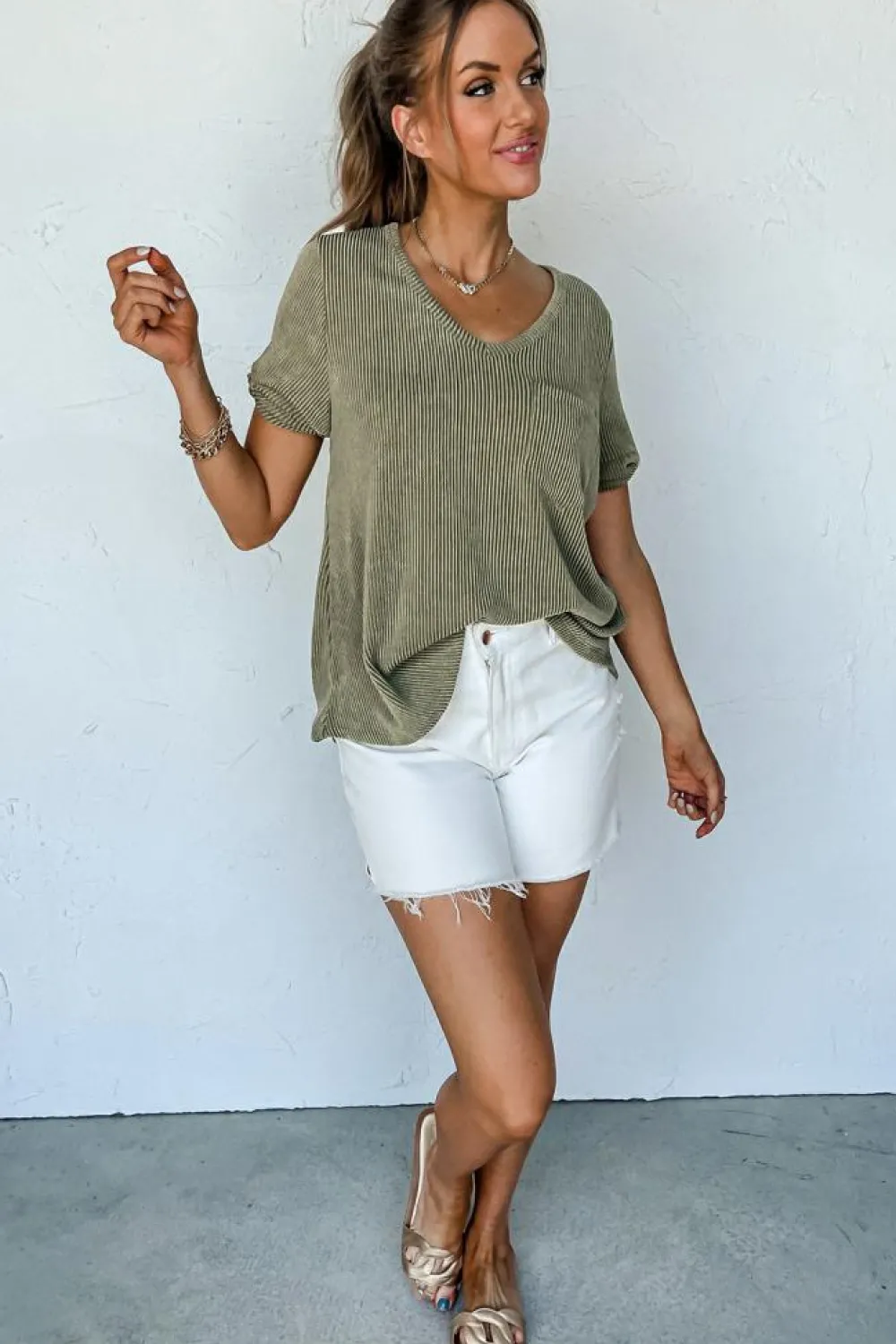 Discount Dear-Lover Twist Short Sleeve Corded V Neck Top Laurel Green