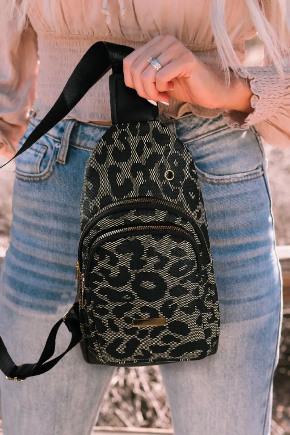 Best Dear-Lover Print PU Sling Bag Leopard
