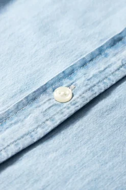Fashion Dear-Lover Denim Collared Sleeveless Shirt Light Blue