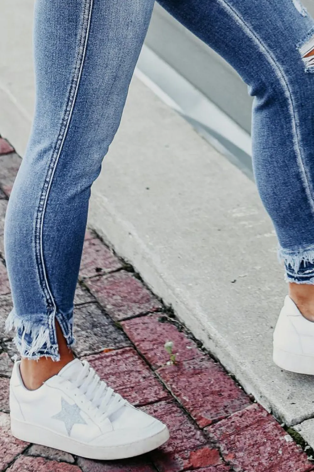 Clearance Dear-Lover Distressed Frayed Ankle Skinny Jeans Light Blue