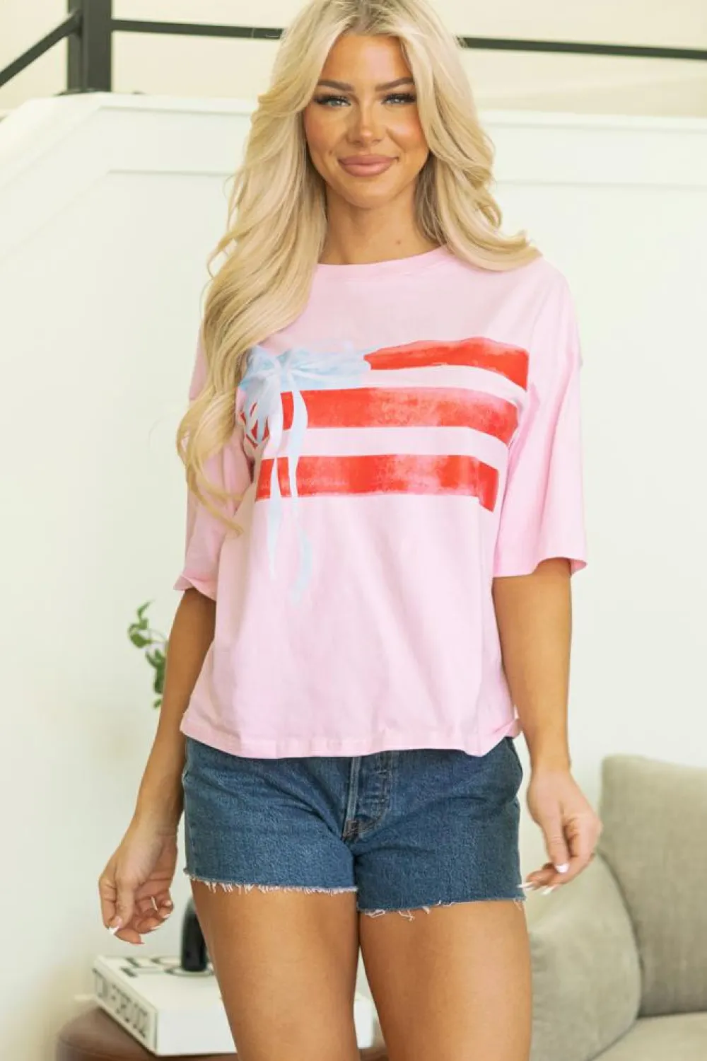 Best Dear-Lover Flag Bow Graphic Crewneck Tee Light Pink