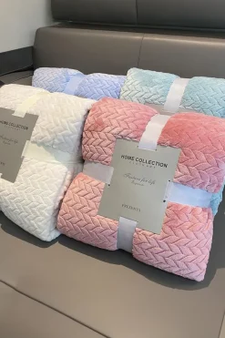 Discount Dear-Lover Textured Soft Fleece Large Throw Blanket Light Pink