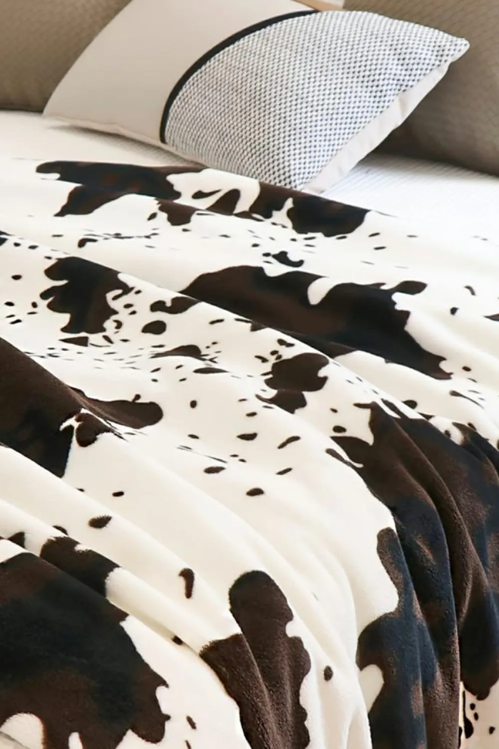 Hot Dear-Lover Cow Spots Plush Blanket Multicolour