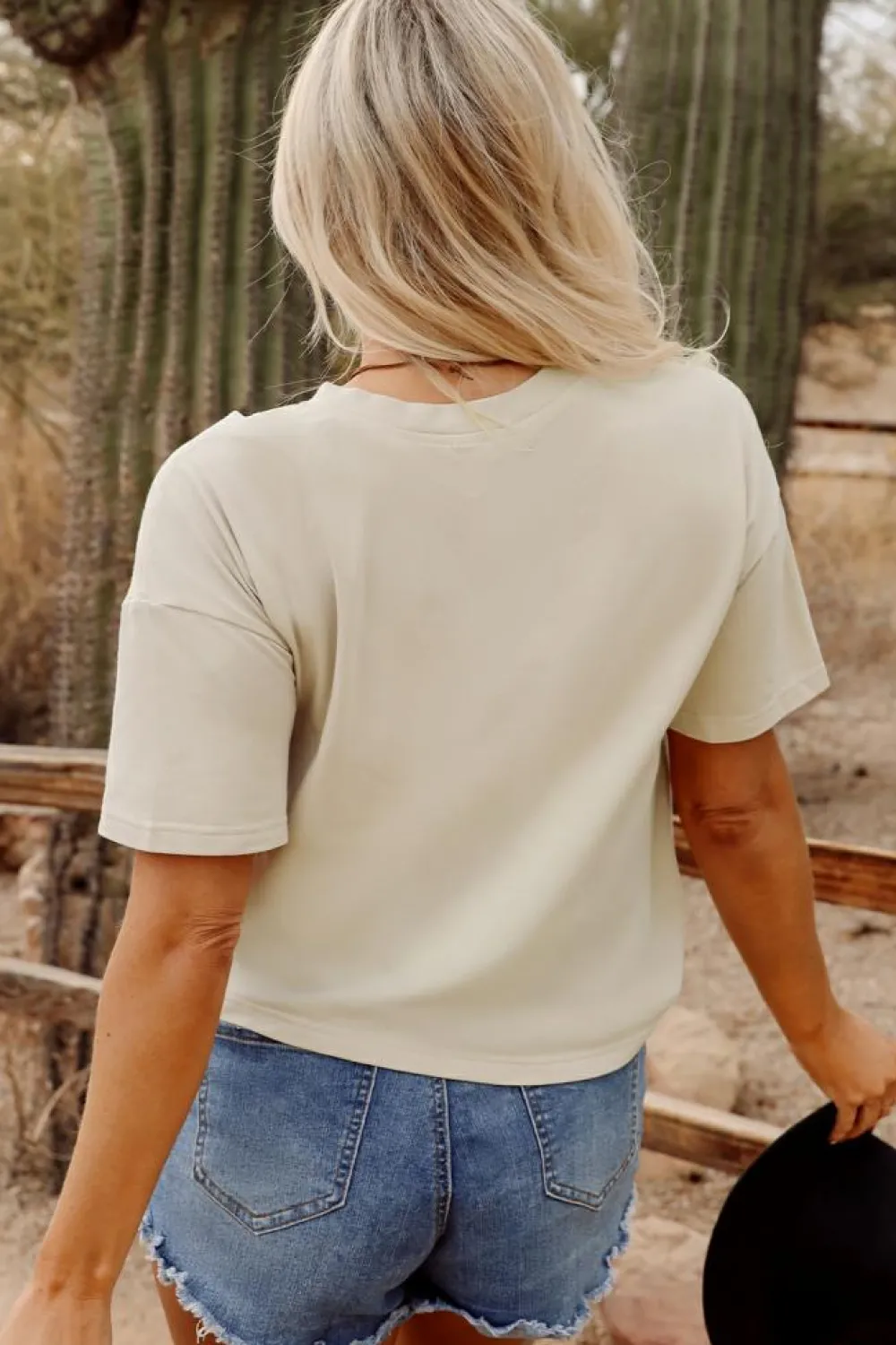Best Dear-Lover Cowgirl Queen Graphic Tee Parchment