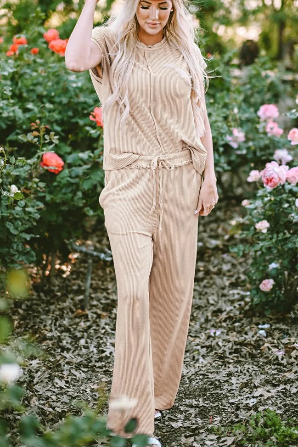 Fashion Dear-Lover Exposed Seam Ribbed Tee and Pants Two-piece Outfit Parchment