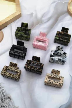 Discount Dear-Lover Leopard Print Cutout Square Claw Clip Parchment